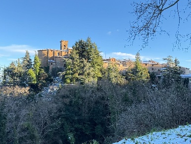 Foto Appartamento a Chianni di 150 m² con 7 locali in vendita