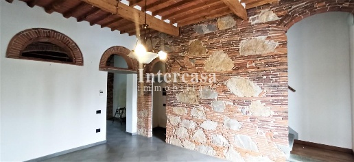 Foto Casa indipendente a San Giuliano Terme Pontasserchio, Pappiana