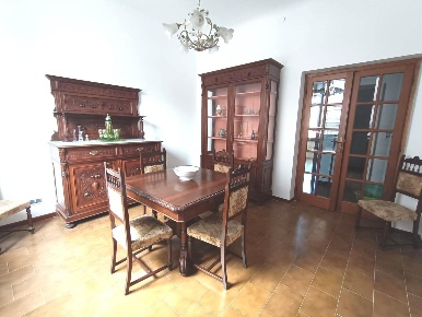 Foto Appartamento a Carrara Centro di 80 m² con 4 locali in vendita