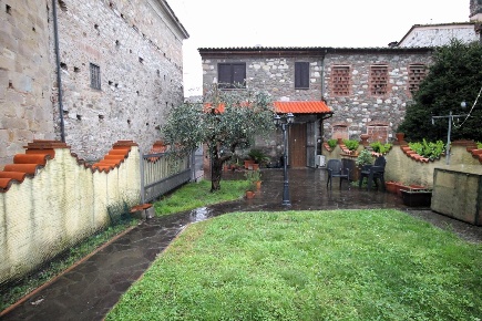 Foto Casa indipendente a Capannori Lammari - Lunata di 100 m² con 4 locali