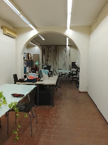 Foto Locale commerciale a Poggio a Caiano Centro di 50 m² con 1 locali