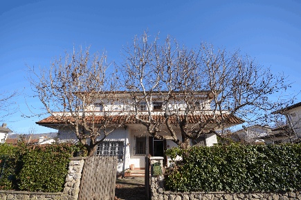 Foto Villa bifamiliare a Montignoso Marina Verde, Renella di 95 m²