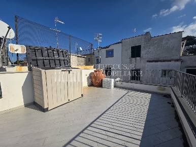 Foto Villa a schiera in via Sanseverino 26, Casamicciola Terme di 65 m²