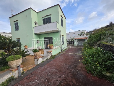 Foto Villa unifamiliare in via Leonardo Mazzella 118, Ischia Centro