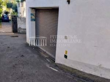 Foto Locale commerciale in Via Morgioni 84, Ischia Centro di 200 m²