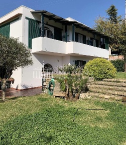 Foto Villa unifamiliare in Via Aito 13, Serrara Fontana Centro di 200 m²