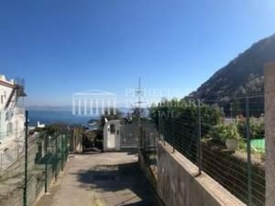 Foto Villa unifamiliare in Via III Traversa Quercia, Casamicciola Terme