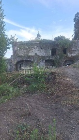 Foto Rustico a Ischia Centro di 250 m² con 6 locali in vendita