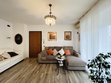 Foto Appartamento in Via Nicolò e Pietro Luxardo 23, Padova Torre di 93 m²