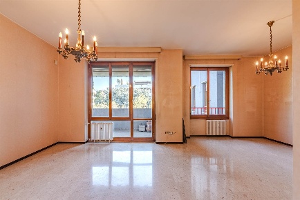 Foto Appartamento in VIA GIOVANNNI XXIII 8, Vedano al Lambro di 180 m²