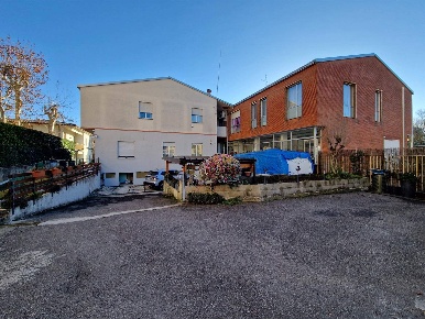 Foto Appartamento in Via Piave 7, Cogliate Centro di 215 m² con 4 locali