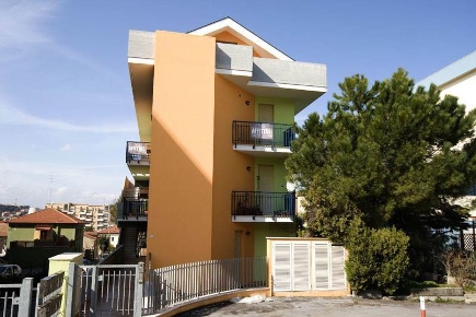 Foto Appartamento a Ancona Torrette di 60 m² con 4 locali in affitto