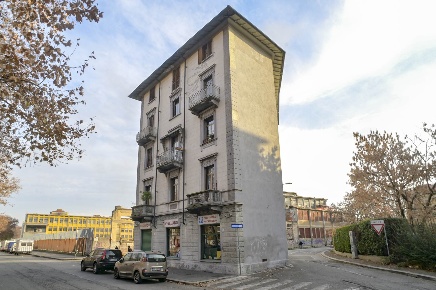Foto Negozio in CORSO VIGEVANO 21, Torino Aurora di 113 m² con 2 locali
