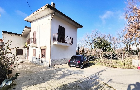Foto Casa indipendente in via san pietro  12, Santo Stefano del Sole