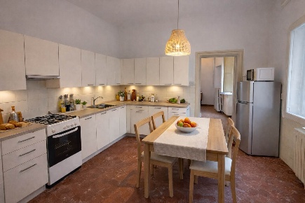 Foto Appartamento in Via Camillo Cavour 105, Firenze di 102 m² con 5 locali