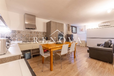 Foto Appartamento in Via Foreste 3, Lazise Centro di 74 m² con 2 locali