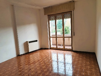 Foto Appartamento in Via D. Alighieri 36, Lurago d'Erba Centro di 120 m²