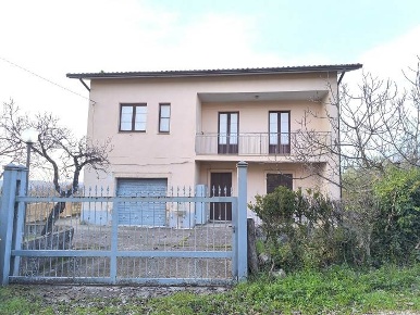 Foto Casa indipendente in contrada taverna dei rossi 27, Gesualdo di 74 m²