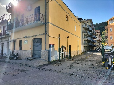 Foto Appartamento in Via Sparagonà 469, Santa Teresa di Riva di 50 m²