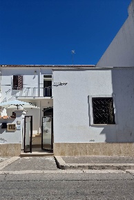 Foto Attività commerciale in via IV novembre 10, Nettuno Centro di 140 m²