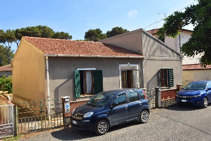 Foto Villa unifamiliare in via S Pellico 5, Rosignano Marittimo di 130 m²