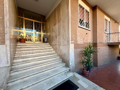 Foto Appartamento in Via dei Giardinetti, Roma di 147 m² in vendita