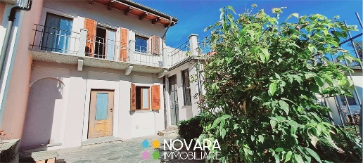 Foto Appartamento in VIA VERBANO 85, Arona Dagnente di 160 m² con 5 locali