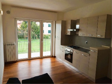 Foto Appartamento a Santo Stefano di Magra di 75 m² con 3 locali in affitto