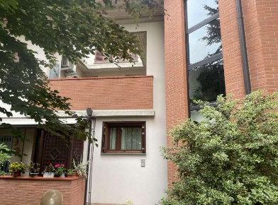 Foto Appartamento in Via Sant'Agata, Concorezzo Centro di 102 m² all'asta