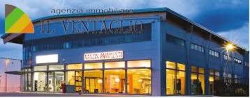 Foto Capannone industriale a Sassuolo di 600 m² con 1 locali in affitto