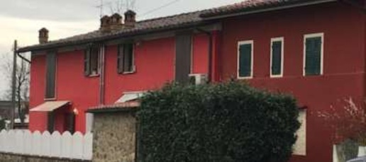 Foto Appartamento in Via della Lama, Chiesina Uzzanese La Lama di 186 m²