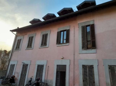 Foto Appartamento in Via Fiume, Ferno Centro di 80 m² con 4 locali all'asta