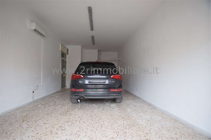 Foto Negozio in via Emanuele sansone, Mazara del Vallo Trasmazzaro di 36 m²