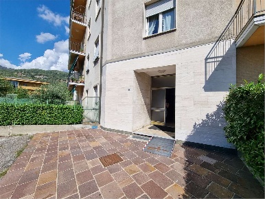 Foto Appartamento in Via Camponuovo, Lipomo di 48 m² con 2 locali