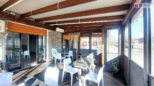 Foto Negozio a Modena di 75 m² con 3 locali in vendita