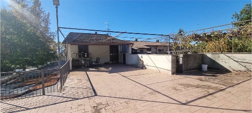 Foto Appartamento a Campello sul Clitunno di 100 m² con 5 locali in vendita