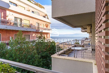 Foto Appartamento in VIA GUERRERA, Catania Guardia - Li Cuti di 105 m²