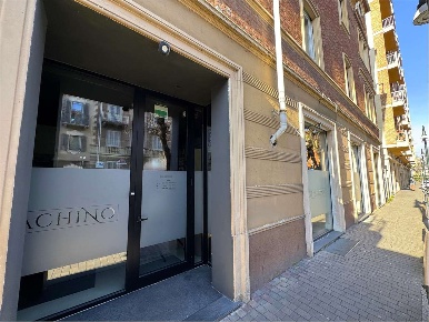 Foto Attività commerciale in Via Roma 17, Chivasso Centro di 210 m²