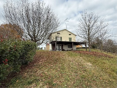 Foto Casa indipendente in Strada Monte Farneto, Neviano degli Arduini