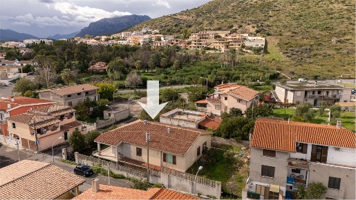 Foto Villa unifamiliare a Siniscola di 220 m² con 10 locali in vendita