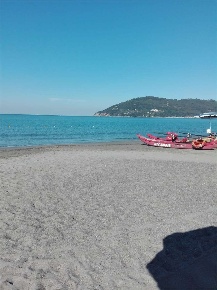 Foto Appartamento in Viale Litoraneo 100, Sarzana Marinella di 100 m²