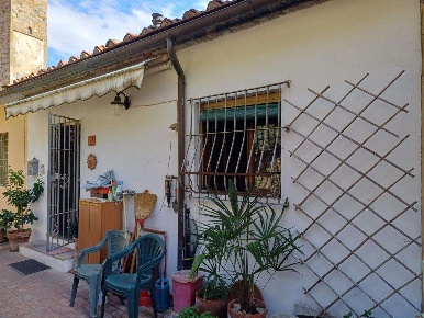 Foto Appartamento in Salita dell'Orologio 3, Vicopisano Centro di 105 m²