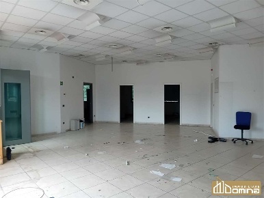 Foto Ufficio in Via Vecchia del Pinocchio 26, Ancona Q3 di 204 m²