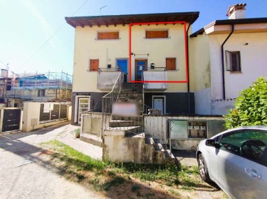 Foto Appartamento in Via Roma, Pozzuolo del Friuli di 70 m² con 4 locali