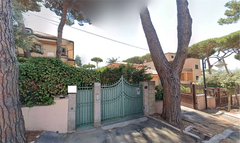 Foto Villa unifamiliare in Via Cassani 33, Grottaferrata Centro di 212 m²