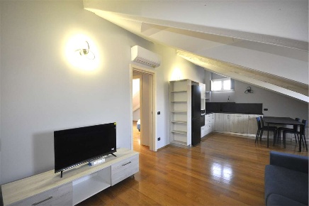 Foto Appartamento in Via Mercanti  18, Torino Quadrilatero Romano di 75 m²
