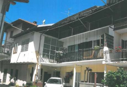 Foto Appartamento in Via Torino, Balangero Centro di 66 m² con 4 locali