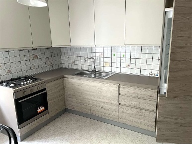 Foto Appartamento in Via Inama, Trento Semicentro di 100 m² con 3 locali