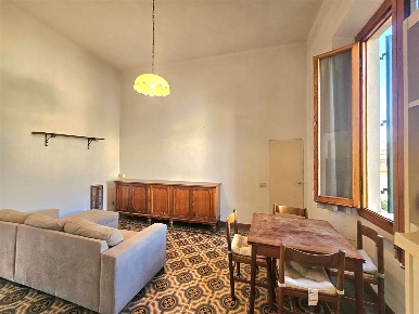 Foto Appartamento in Via Maffei, Firenze Le Cure di 80 m² con 3 locali