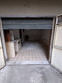 Foto Box in via vitaliano brancati, Gravina di Catania Centro di 25 m²